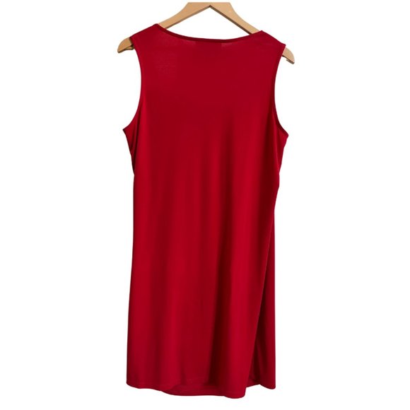 Lady in Red - Picture 2 of 3